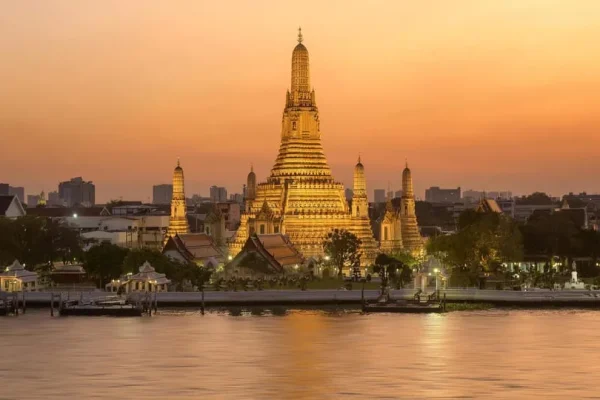 Grand Palace, Wat Pho, and Wat Arun Guided Tour