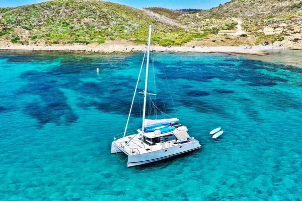 Calanques Catamaran Tour & Standup Paddle